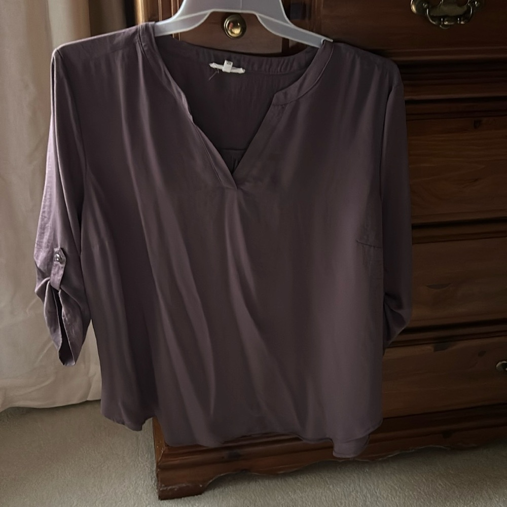 Maurice’s 2X womens 3/4 sleeve blouse grayish purple